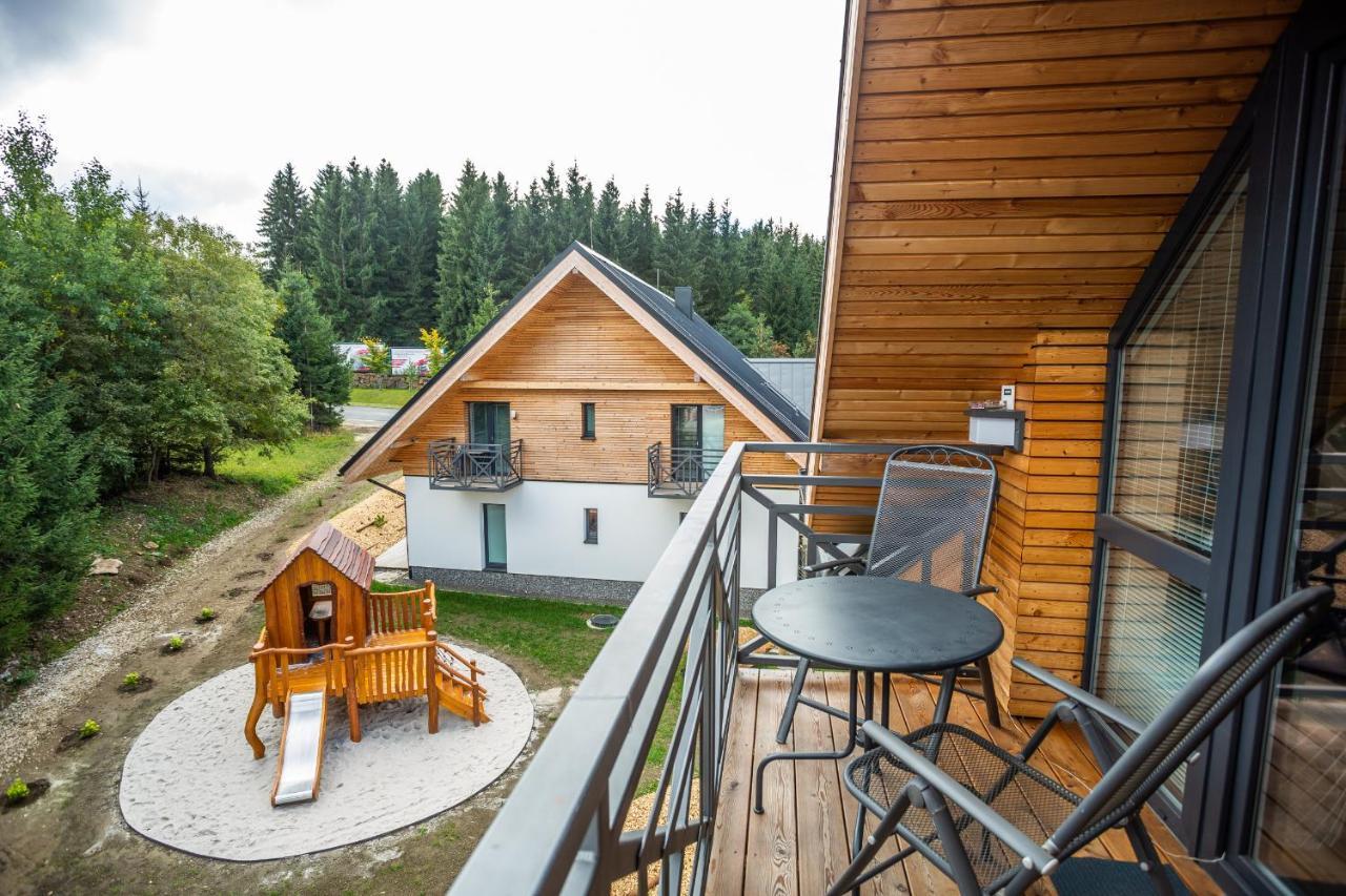 Ski Chalet Klinovec Loučná pod Klínovcem Eksteriør bilde